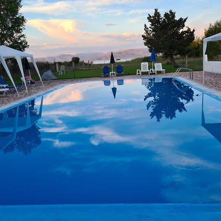 Avra Beach Apartments Лефкими Экстерьер фото