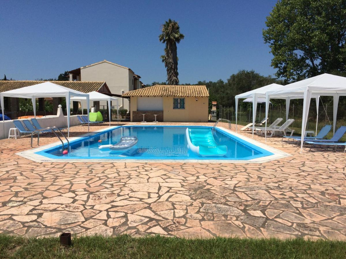 Avra Beach Apartments Лефкими Экстерьер фото